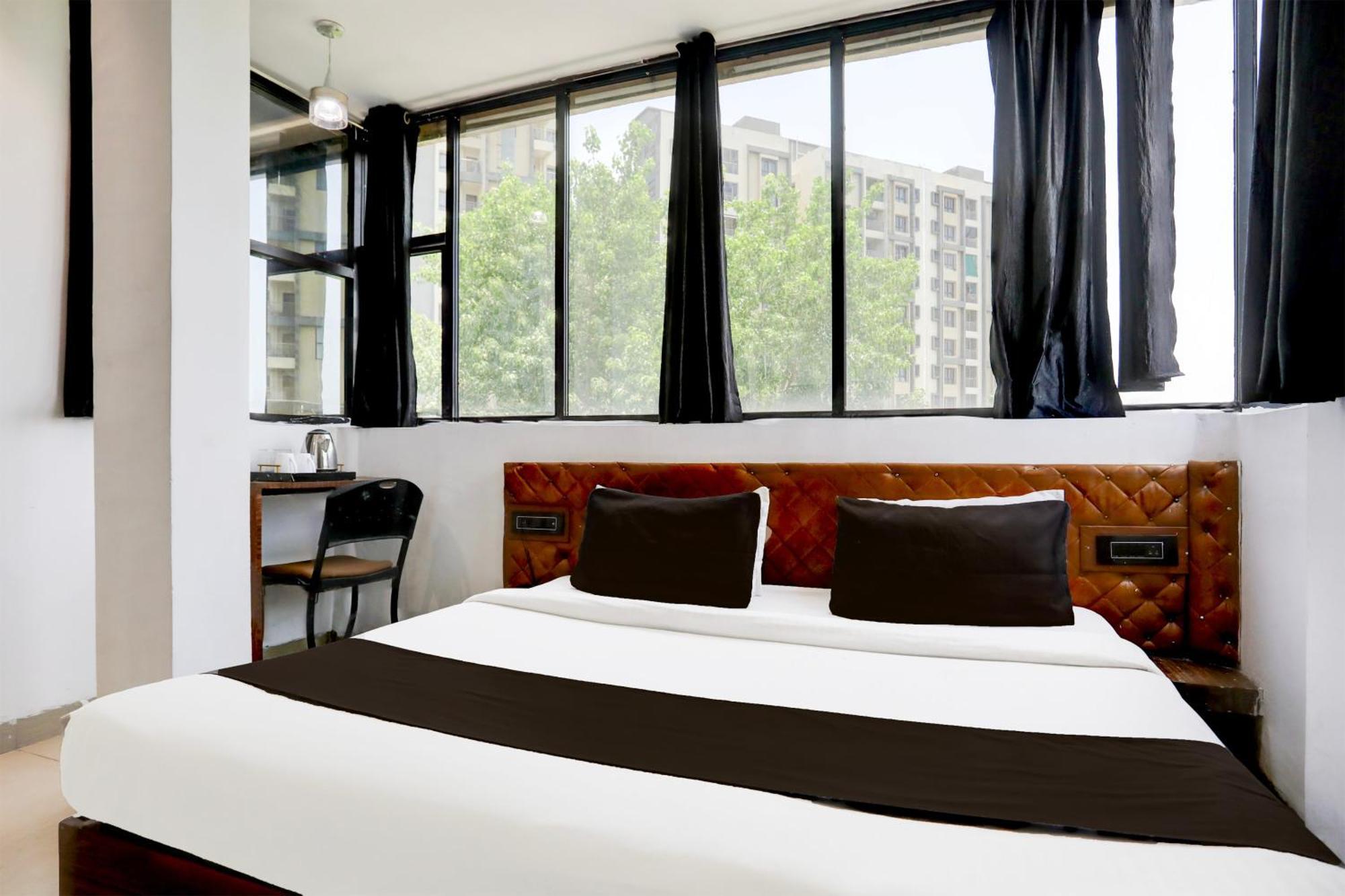 בהופאל Super Hotel O Mp Nagar Near Rachna Tower מראה חיצוני תמונה